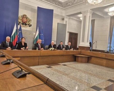 След Съвета по сигурност при Румен Радев: Нужни са пари за антидрон системи
