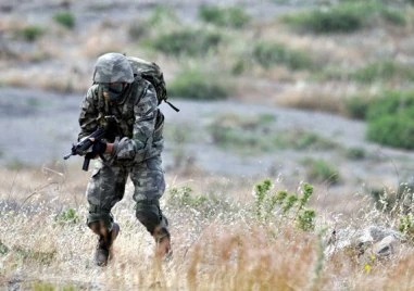 Беларус провежда военни учения на границата с ЕС