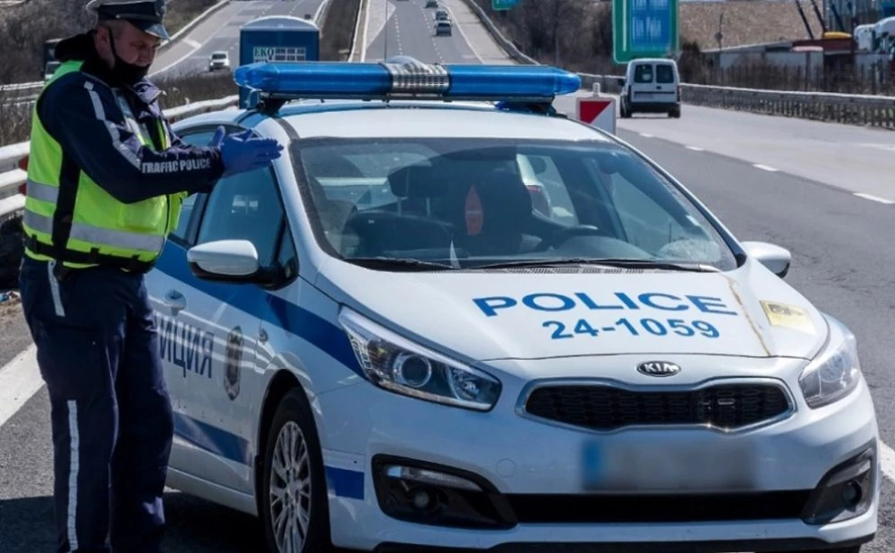 Катастрофа затруднява движението при км 245 на АМ 
