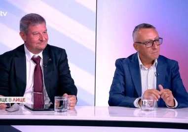 Експерти: Един учебник по предмет за всички ученици няма да реши проблемите в образованието
