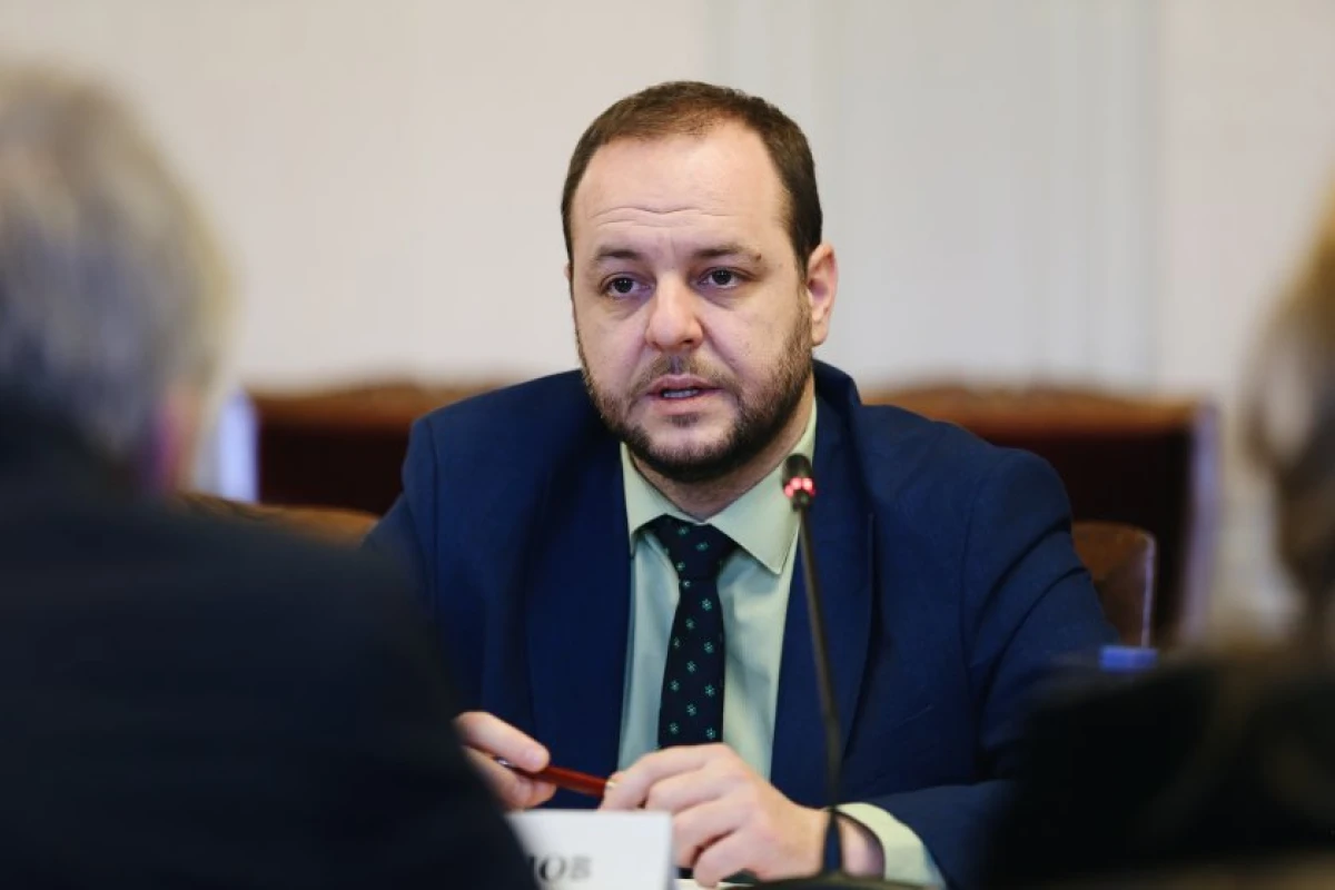 Сандов: Не вярвам на версията за Петрохан, с мен опитват да изместят фокуса