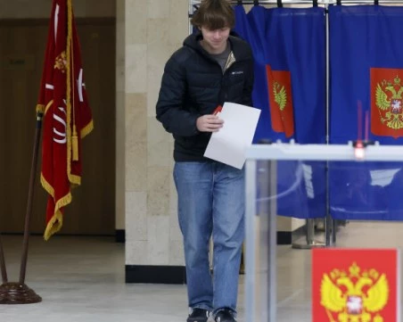Управляващата партия печели изборите в Русия