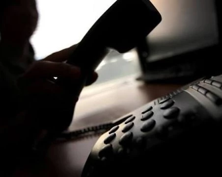 Все още действаща схема: 75-годишна жена даде 3500 евро на телефонни измамници