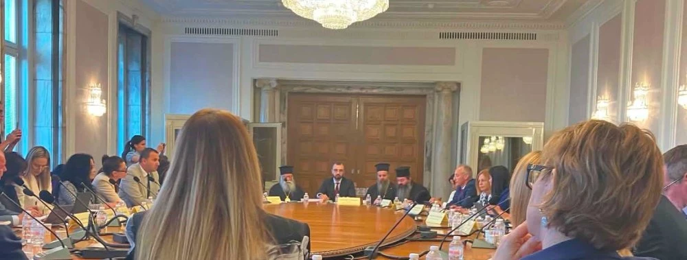 Айлин Пехливанова: Класната стая е обща, това не е парламент