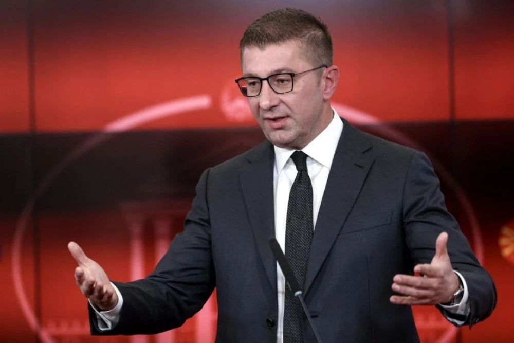 Мицкоски: Готови сме за преговори с България, но с участието на ЕС