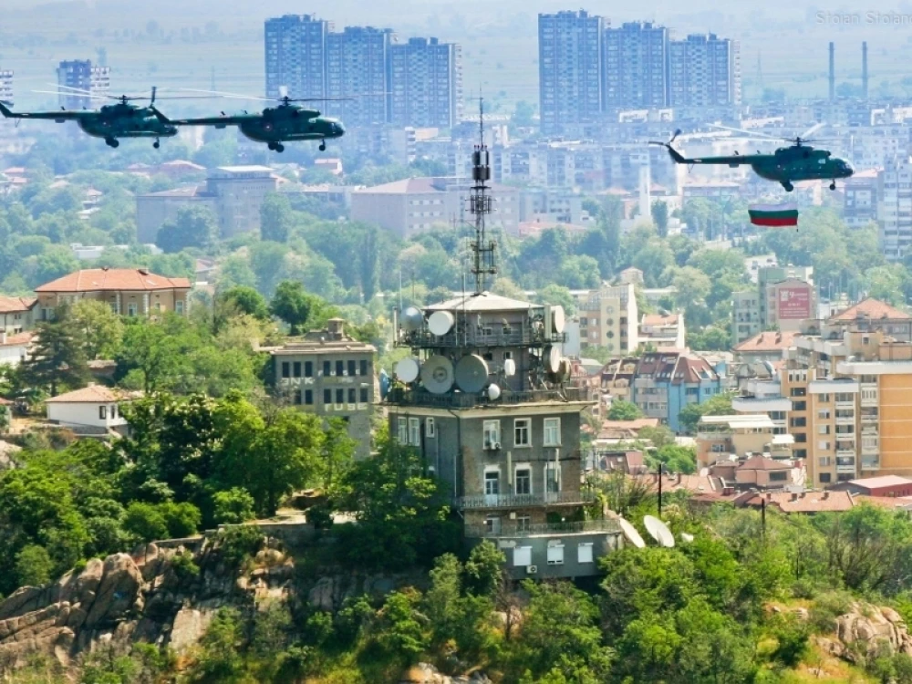 Облачно начало на Деня на независимостта в Пловдив, после градусите стигат 22°