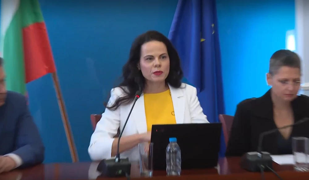 Здравният министър отчете какво е свършила за 4 месеца