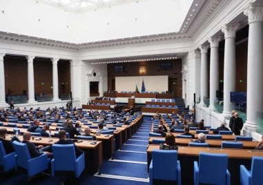 Парламентът отмени забраната за износ на нефтопродукти