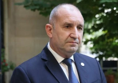 Радев призна, че не само е назначил, но и лично е избрал посланика в ОАЕ