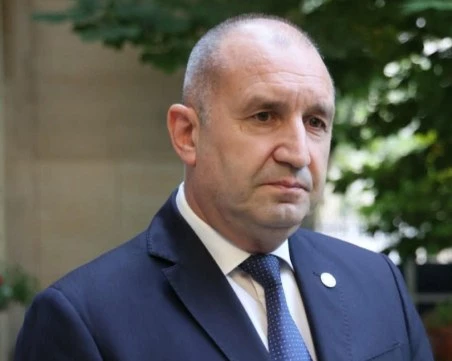Радев призна, че не само е назначил, но и лично е избрал посланика в ОАЕ
