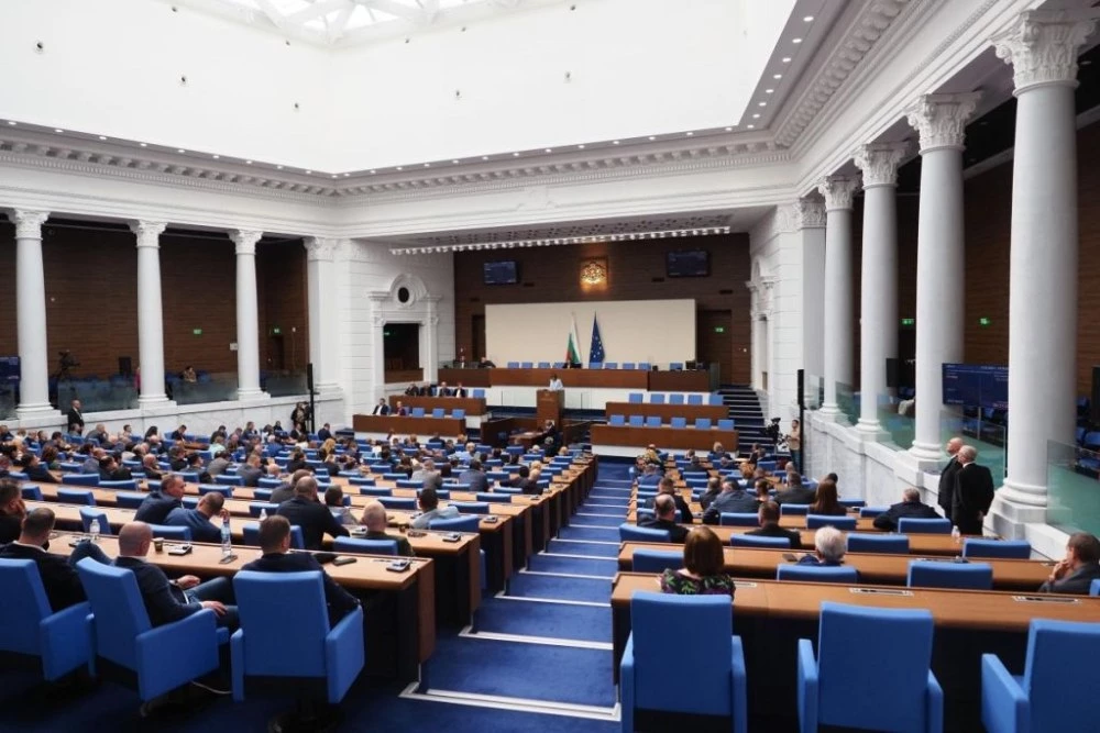 Парламентът отмени забраната за износ на нефтопродукти