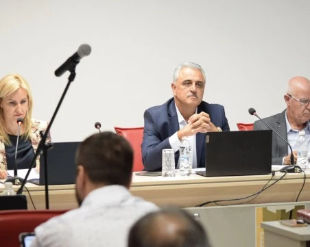 Детски площадки и решения по инфраструктурни проекти влязоха в дневния ред на ОбС – Марица