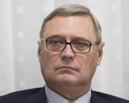 Завеждат дело срещу първия руски премиер, назначен от Путин