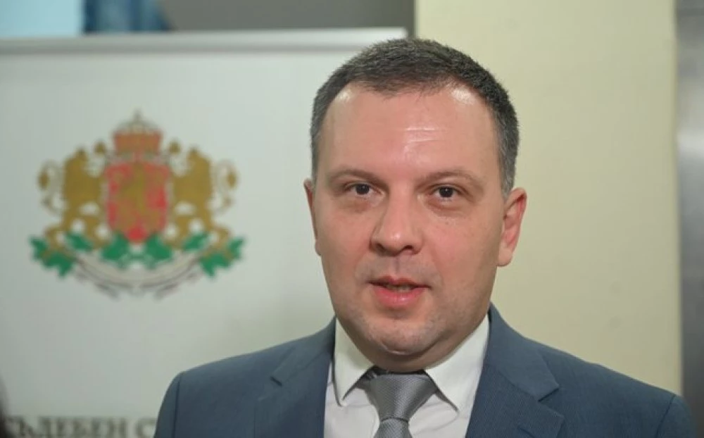 Правосъдният министър Николай Найденов: Приемам магистрати в кабинета си и те споделят за натиск