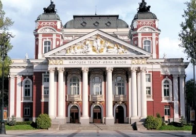 Народният театър с остро опровержение за хорото: Не сме се договаряли за шума