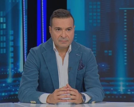 Слави Ангелов: 