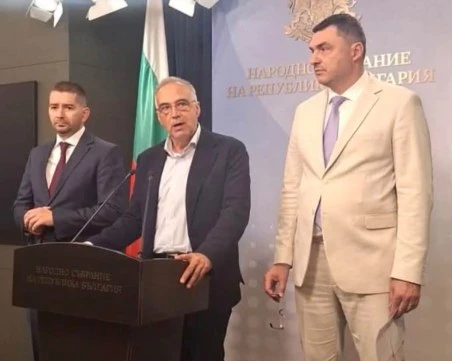 Спасяването на редник Райън! Владо Николов, Антон Кутев и Слави Георгиев бранят Йотова в парламента