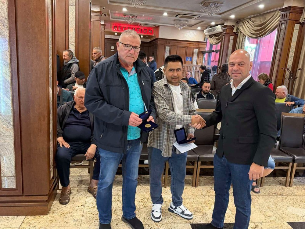 Двама служители от градския транспорт с признание от кмета, постъпките им трогнаха пловдивчани