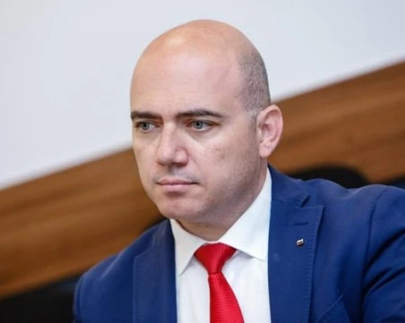 Илин Димитров: Променяме закона - половината от туристическите данъци ще отиват за реклама