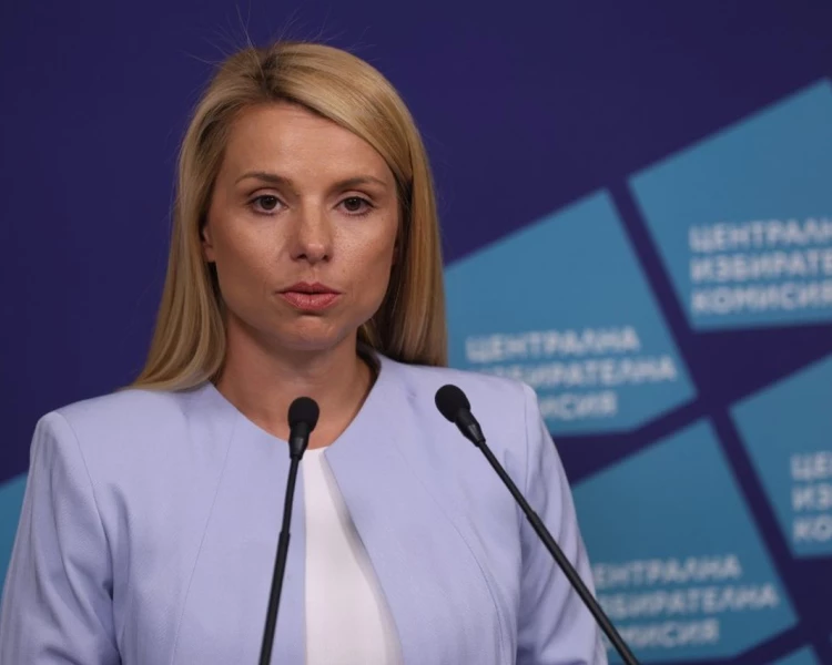 ЦИК въвежда контролно ръчно броене на разписките за президентския вот