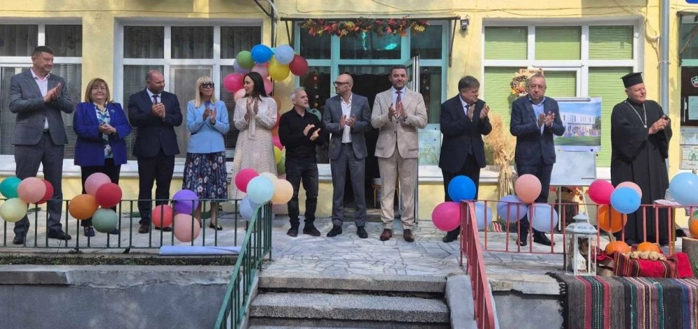 Дадоха старт на изграждането на новата сграда към ДГ „Веселушка