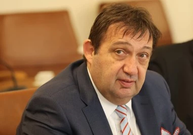 Шишков: Ще проверяваме не само обществените поръчки, а и строителството на пътищата