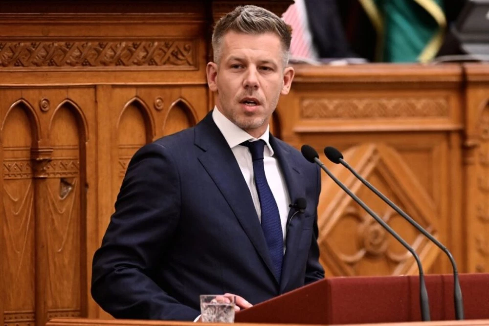 Свалиха имунитета на унгарския премиер