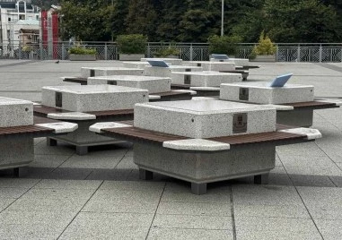 Община Пловдив поставя 26 нови комбинирани саксии с пейки на ключови пешеходни зони