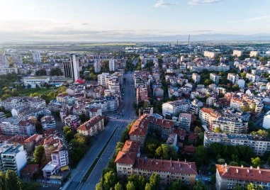 Слънцето се връща в Пловдив, но с жълт код за силен вятър в част от страната