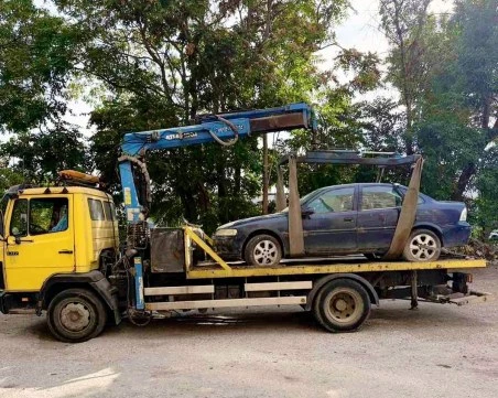 Премахват излезли от употреба автомобили от улици в „Източен