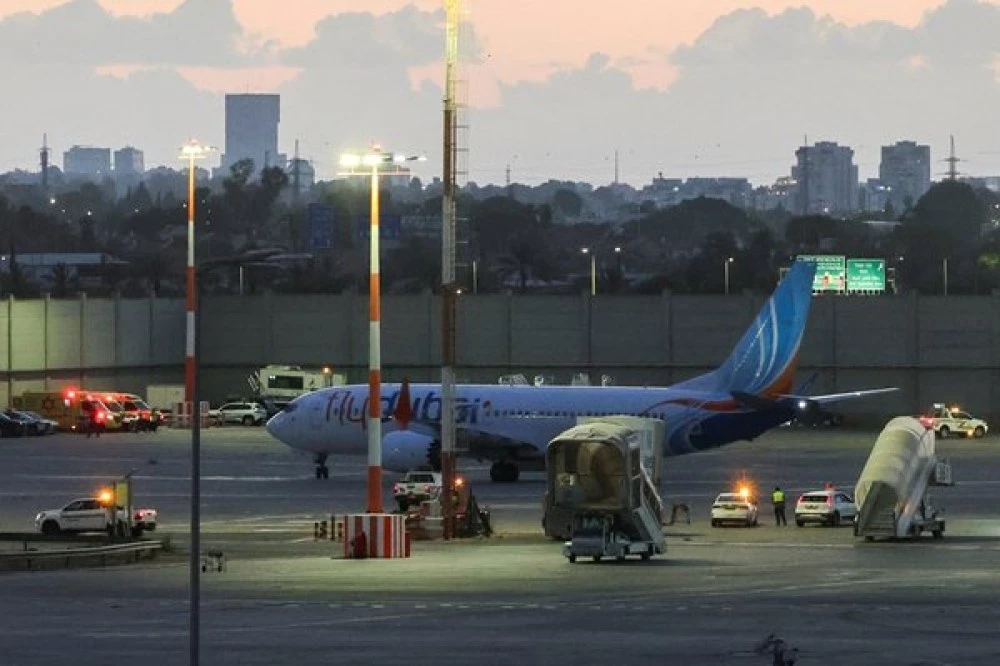 Мъжът, спасил пилота на Flydubai от нападателя: Цялата пилотска кабина беше в кръв