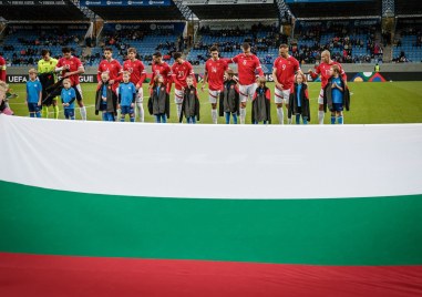 Исландия не остави никакви шансове на националите