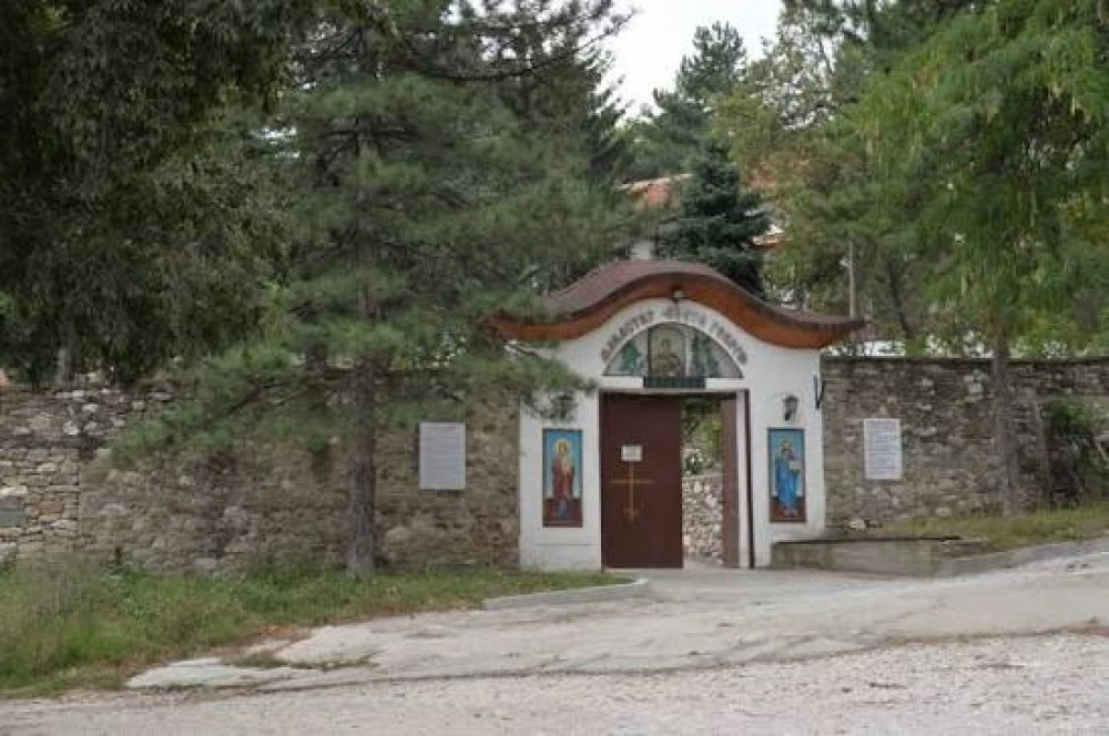 Легенда за самуиловите воини: Мит за чудодейната сила на водата в манастир край Пловдив