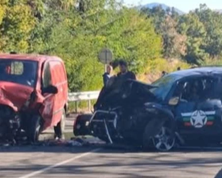 Двама пострадаха в катастрофата край Новаково