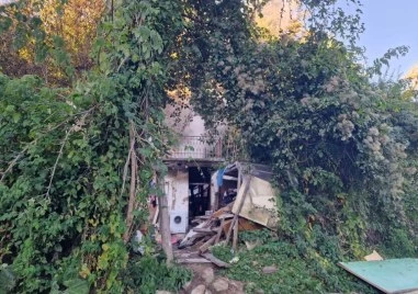 Къща на многодетно семейство изгоря до основи в Смолян