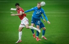 Вижте 11-те на България и Люксембург