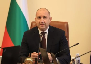 Двама са в тежко състояние след атаката край Варна, издирват екипажа на потъналия кораб