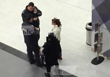 Джебчийки обраха посетител в известна търговска верига в центъра на Пловдив