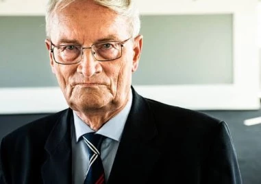 Задържаха бивш шеф на германското разузнаване по подозрение в шпионаж и държавна измяна