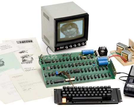 Първият кoмпютър на Apple от 1976 г. отива на търг, очакват цена до 800 000 долара
