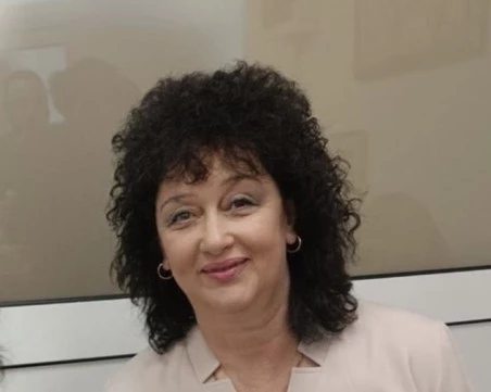 Шефката на Ревматологията проф. д-р Мариела Генева-Попова точила с фалшиви направления от неин медицински център