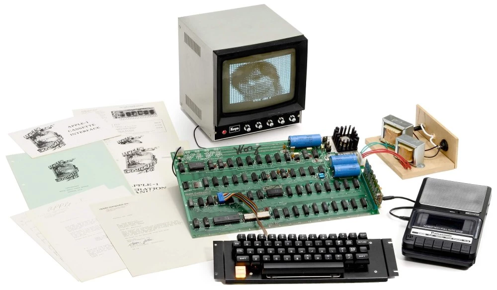 Първият кoмпютър на Apple от 1976 г. отива на търг, очакват цена до 800 000 долара