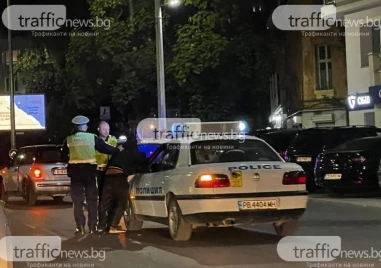 Нощен екшън в Кършияка: Пиян пловдивчанин заля полицайка с кола, обиди я и я замери с фъстъци