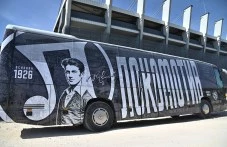След като Крушарски прибра автобуса на Локо, клубът и феновете осигуриха нов