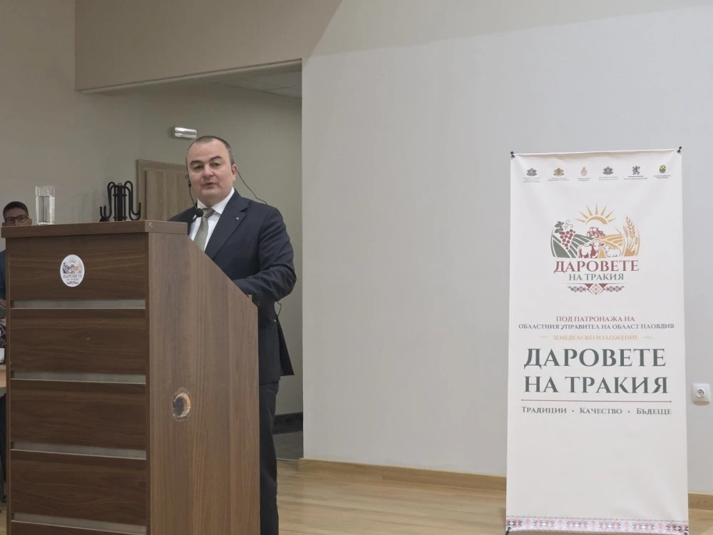 Министър Абровски: Плащанията към земеделските производители ще стартират от 20 октомври