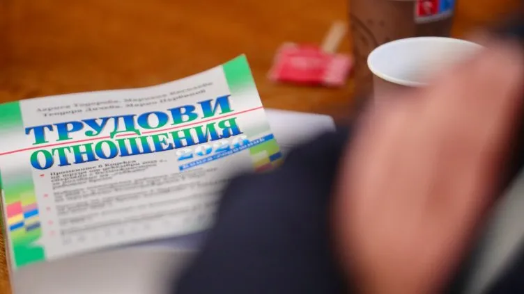 КНСБ: Новия механизъм предвижда минималната работна заплата да расте