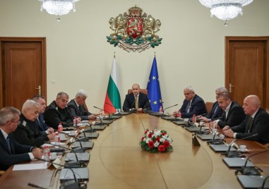 Четвърти кораб ударен до Крапец! Премиерът вика Митрофанова