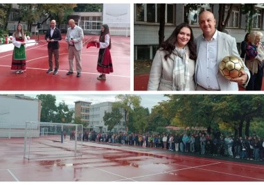 Откриха нова спортна площадка в училището на Христо Стоичков в Пловдив