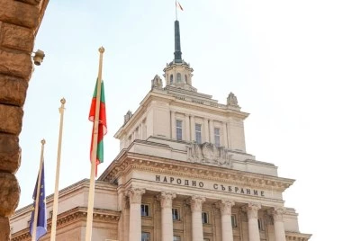 България ще закупи още пет зенитно-ракетни комплекса