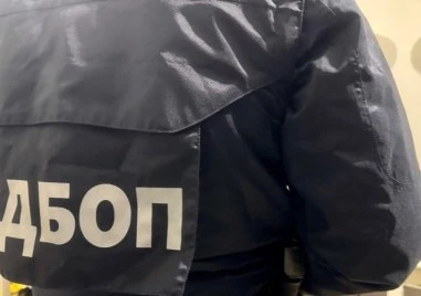 ГДБОП показа кадри от акцията срещу източването на ВиК: Лукс, имоти, инвестиционни монети и часовници